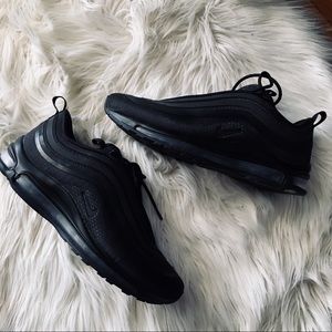 black nike air max 97
